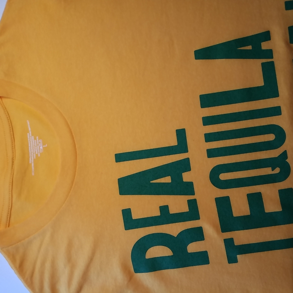 T-shirt Tequila CAZADORES SHIRT Real Tequila For Real People Size L soft…